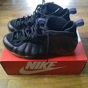 Eggplant foamposite